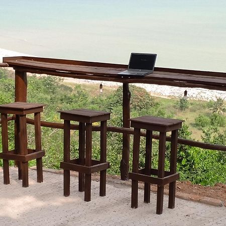 Abuesi Beach Resort Sekondi-Takoradi Kültér fotó
