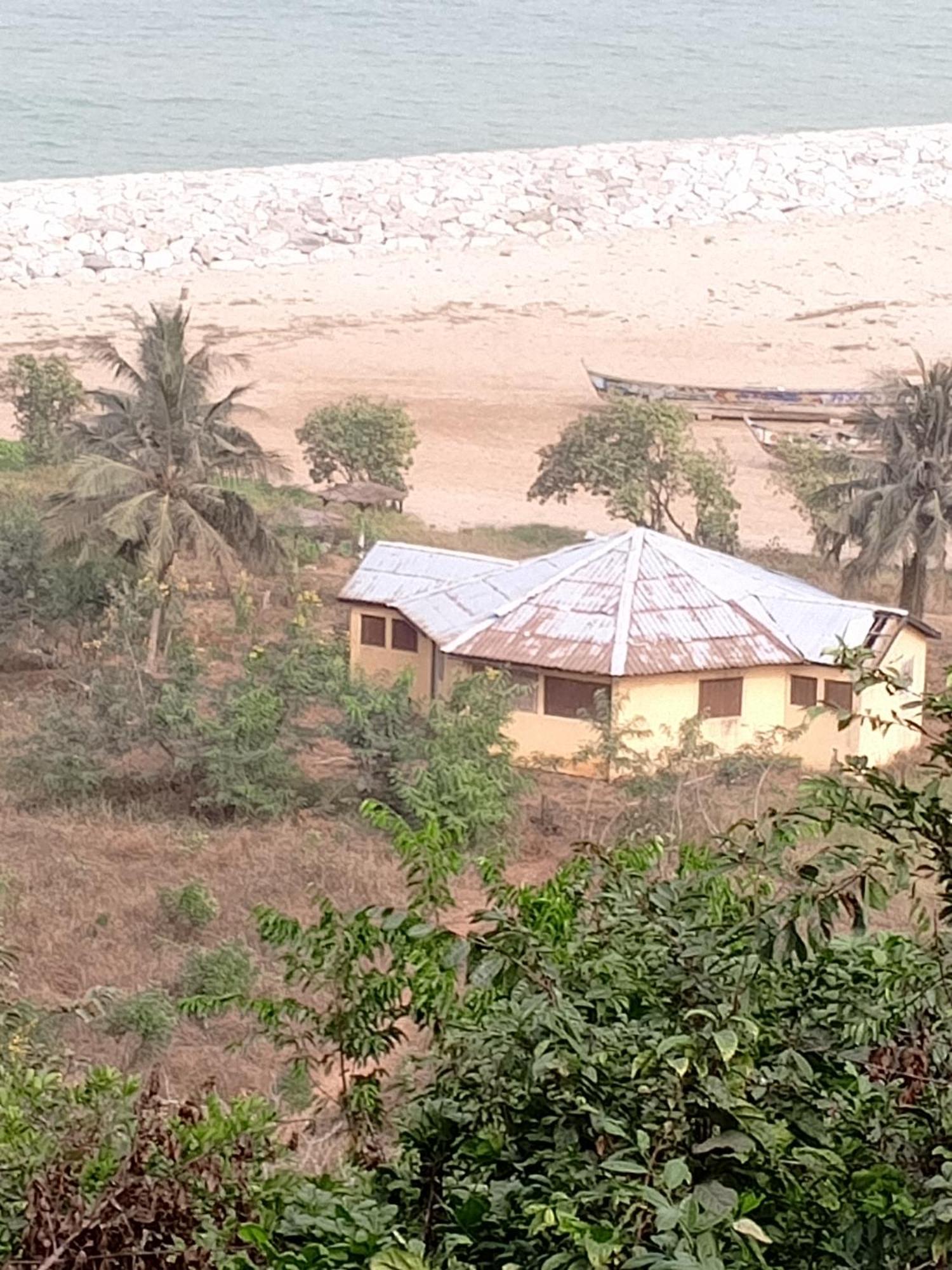 Abuesi Beach Resort Sekondi-Takoradi Kültér fotó
